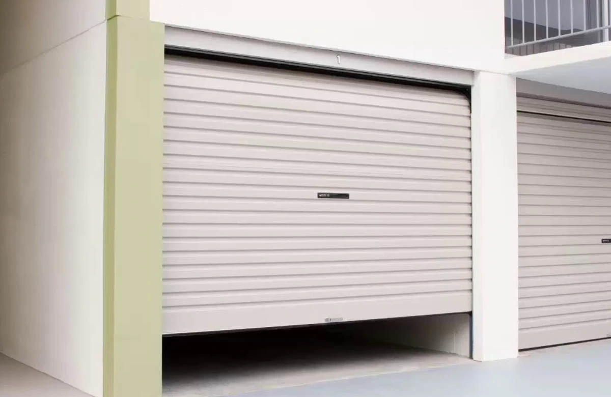Keep your garage door running smoothly with expert garage door servicing in Woodlands. Fast, affordable, and hassle-free maintenance.