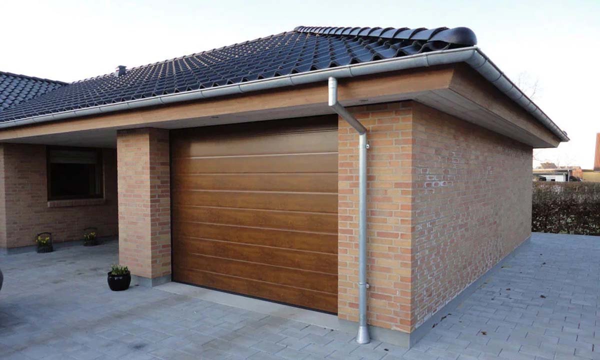 From broken springs to opener issues, trust our expert team for quality local garage door repair in Woodlands TX at fair prices.