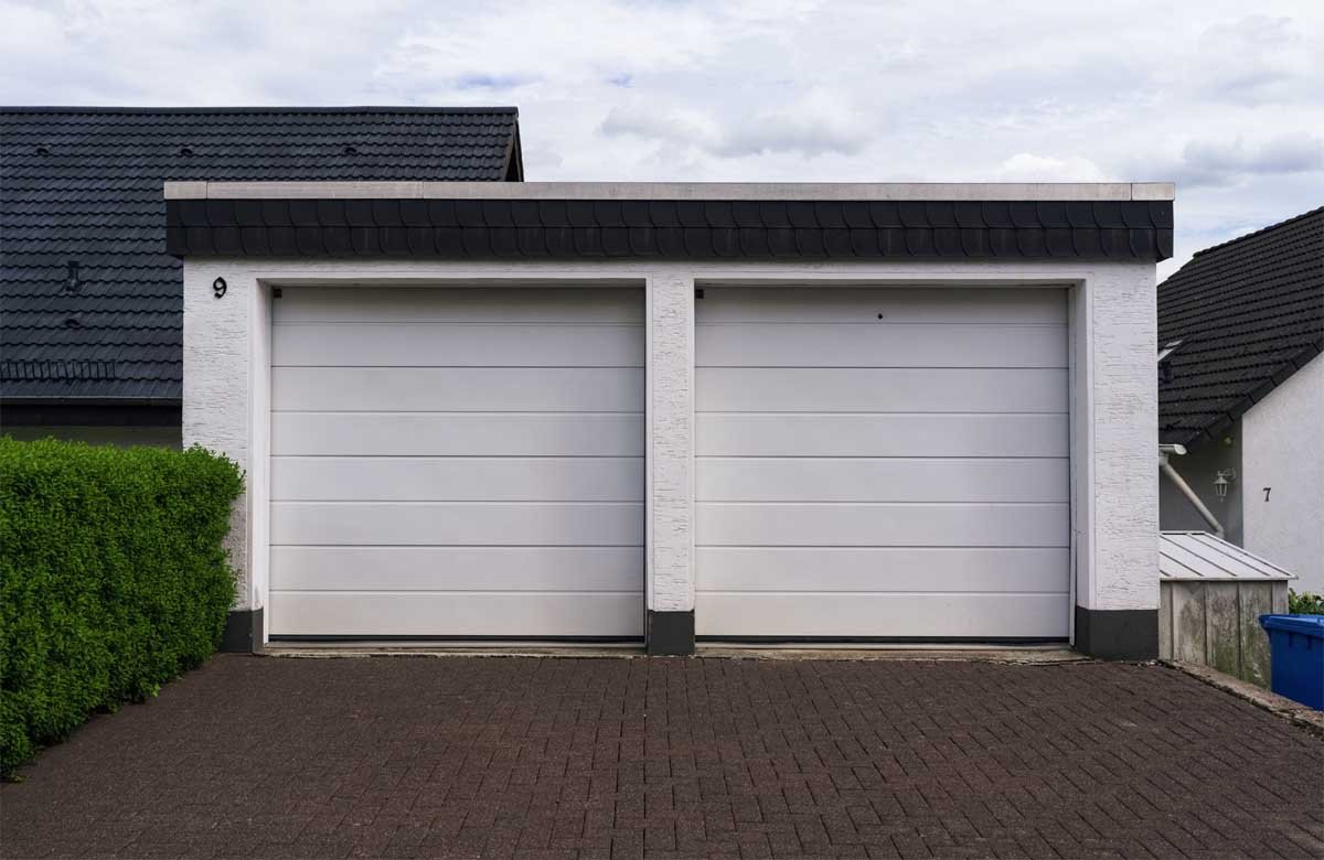 Get reliable garage door remote repair The Woodlands residents count on. Schedule your service today with 2Quick Garage Door Repair.
