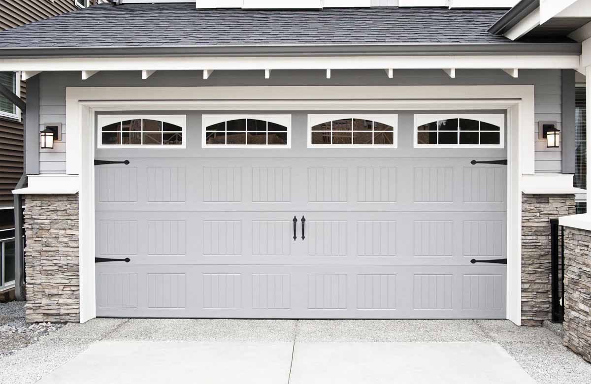 Professional residential garage door repair in The Woodlands with fast, dependable service.