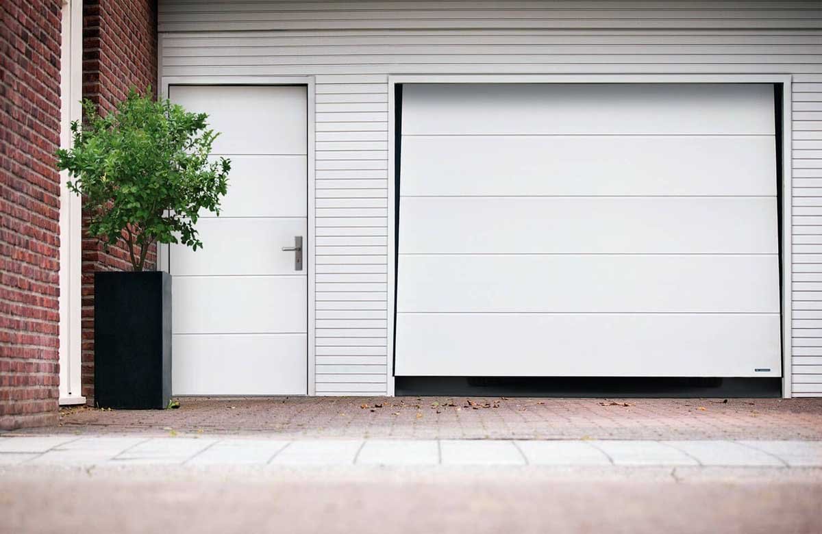 Fast solutions when your garage door opens by itself The Woodlands.