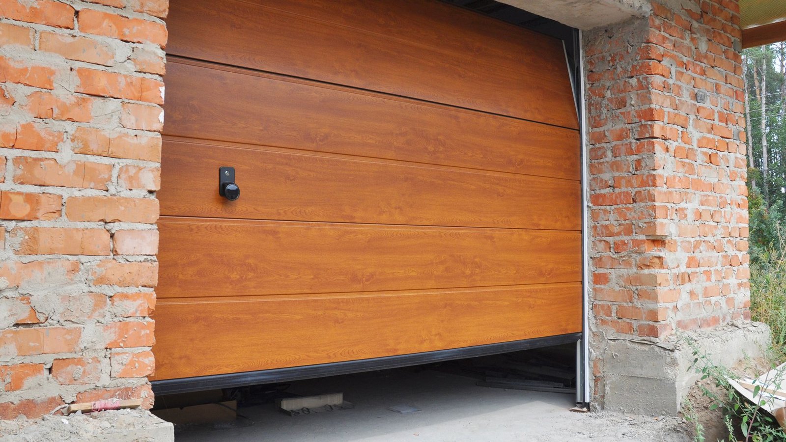 Garage Door Bounces When Closing? Here’s What’s Causing It and How to Fix It Fast