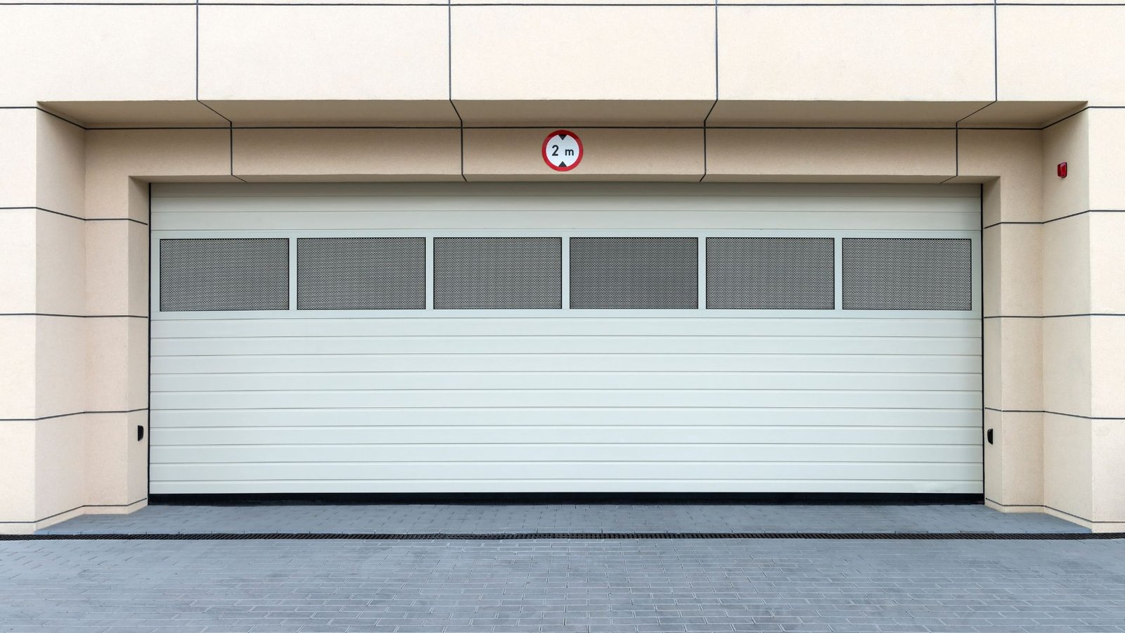 Steel vs Aluminum Garage Door: Which One Adds More Value to Your Home?