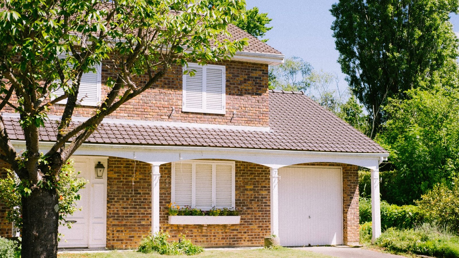 Garage Door Safety Sensor Troubleshooting: Quick Fixes When Your Door Won't Close