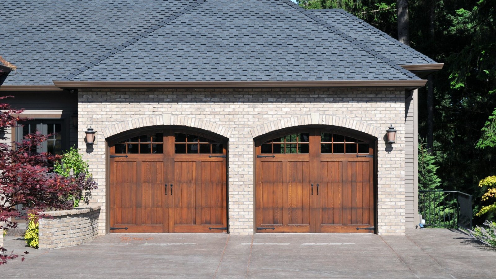 Why My Garage Door Won't Open But the Motor Runs and How To Fix It Fast