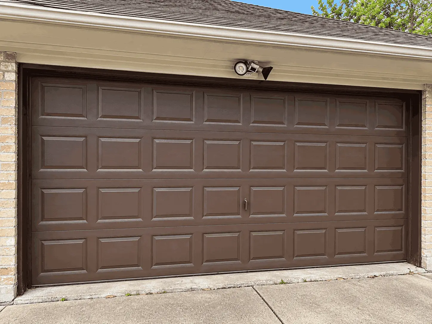 Same-day and 24/7 emergency garage door repair in Cypress, TX